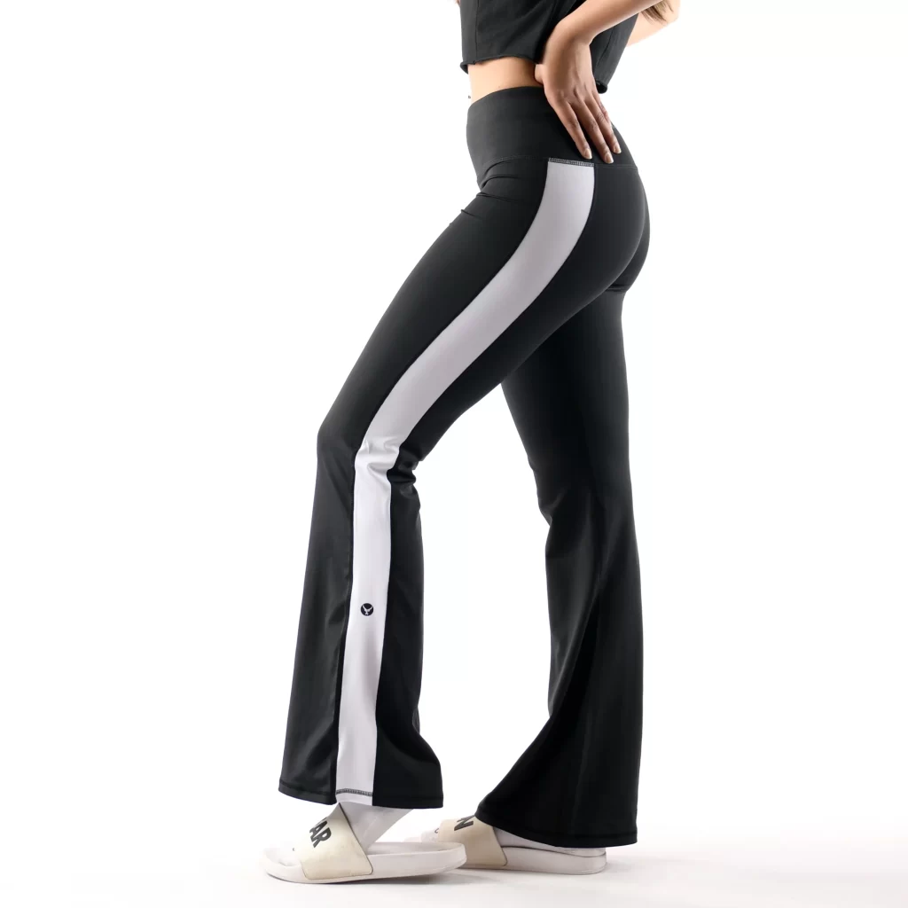 High-Rise Balance Yoga Pants -Black n White